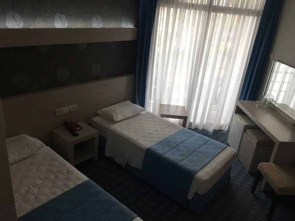 Pacific Hotel Çeşme 2*,